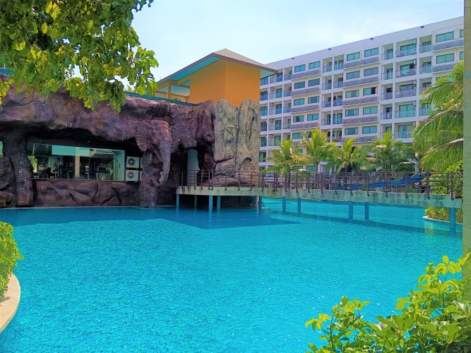 Laguna Beach Resort 3 The Maldives Apartments - Jomtien