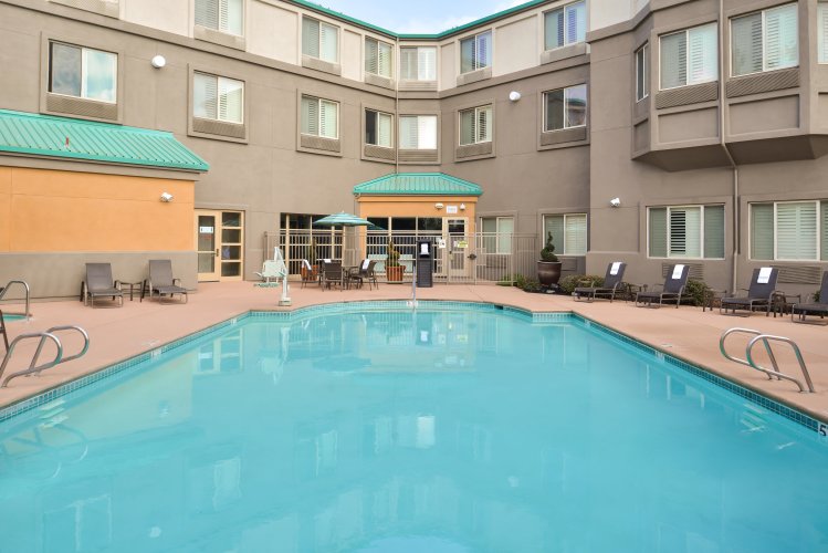 Holiday Inn Express & Suites Elk Grove Central - Hwy 99, An Ihg Hotel - Elk Grove