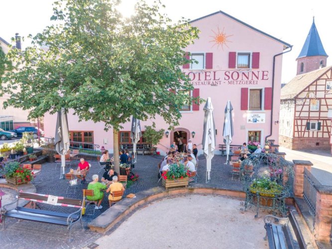 Hotel - Restaurant - Metzgerei Sonne - Loffenau