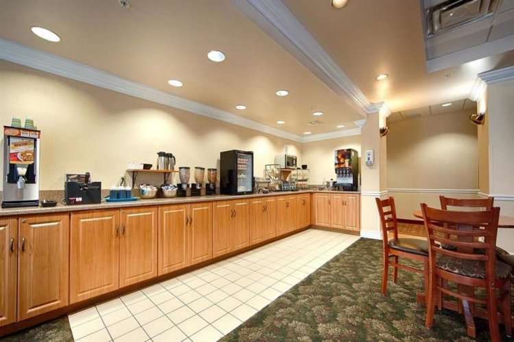 Best Western Airport Inn - Lehigh Acres, FL