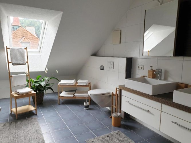 Dachgeschoss-apartment In Landeck - 140m² - Zams