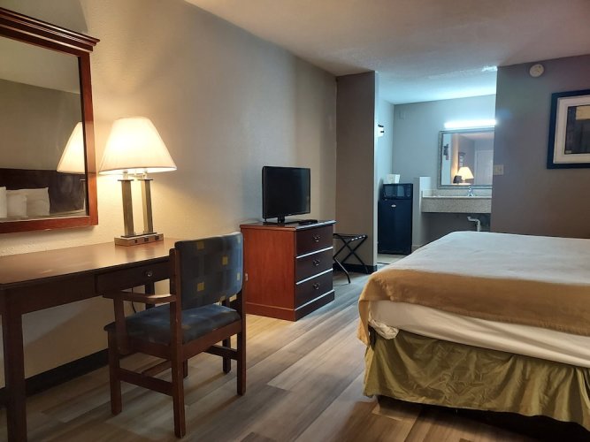 Cypress Inn & Suites Washington - Chocowinity, Nc By Oyo - 華盛頓