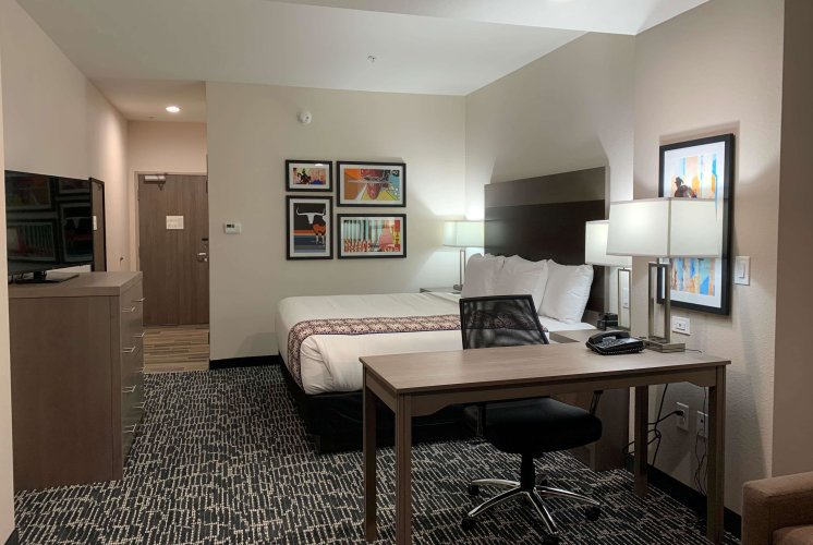 La Quinta Inn & Suites By Wyndham-red Oak Tx Ih-35e - Waxahachie