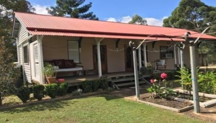 Barney Creek Vineyard Cottages - Rathdowney, Queensland