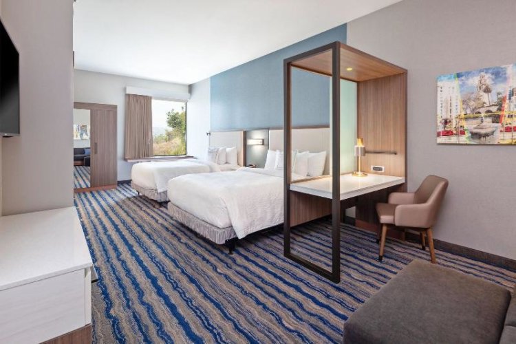 Springhill Suites By Marriott Valencia - Santa Clarita, CA