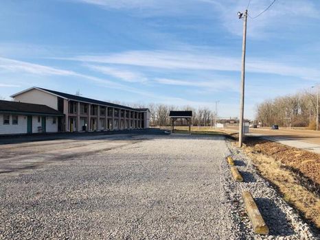 Splash Pad, Bethalto airbnb, hotels and vacation rentals