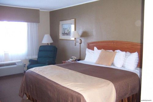 Spring Lake, North Mankato airbnb, hotels and vacation rentals