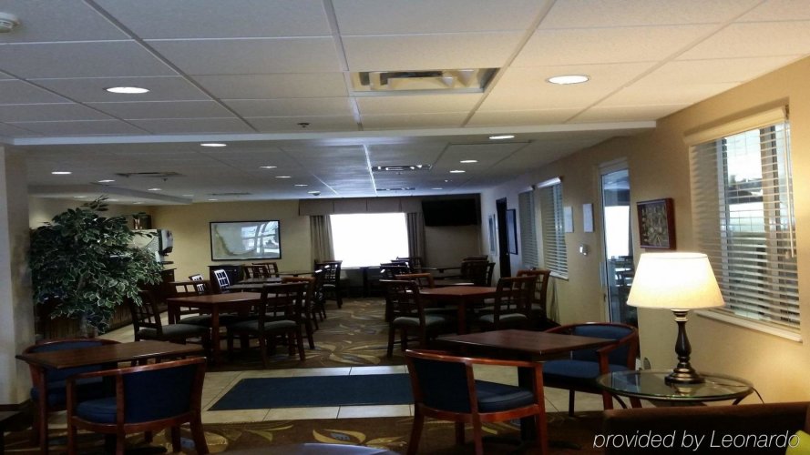 Holiday Inn Express & Suites New Buffalo, An Ihg Hotel - New Buffalo, MI