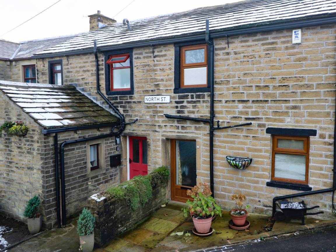 105 M² Cottage ∙ 2 Bedrooms ∙ 3 Guests - Haworth