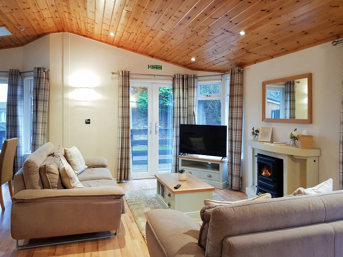 Cottage ∙ 2 Bedrooms ∙ 6 Guests - Loch Lomond, United Kingdom