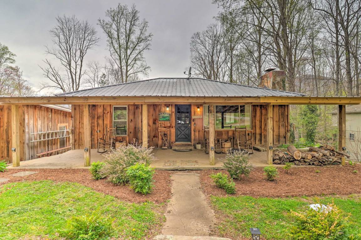 86 M² House ∙ 3 Bedrooms ∙ 6 Guests - Maggie Valley, NC