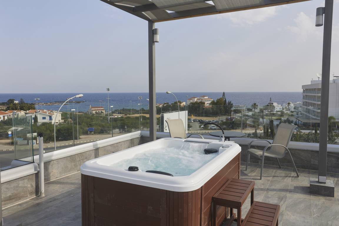 130 M² House ∙ 3 Bedrooms ∙ 6 Guests - Protaras