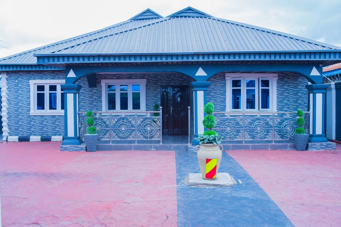 90 M² House ∙ 3 Bedrooms ∙ 6 Guests - Ibadan