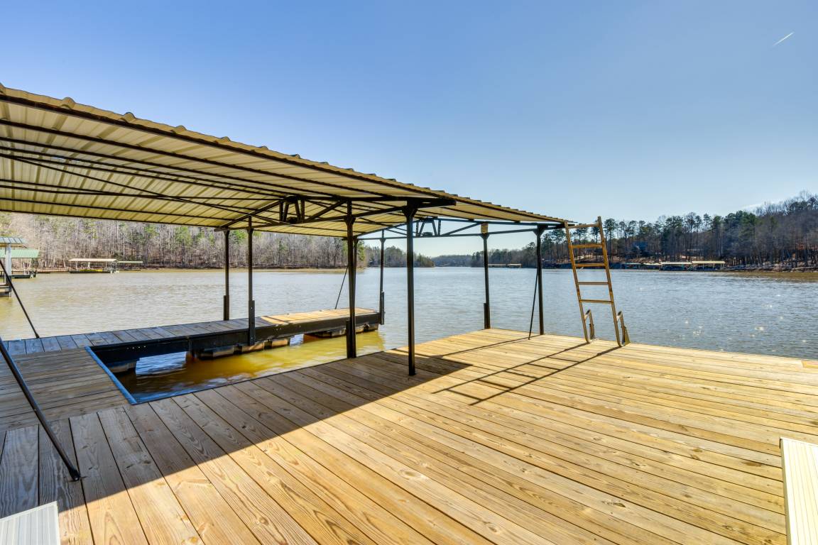 153 M² Cottage ∙ 3 Bedrooms ∙ 10 Guests - Lake Hartwell