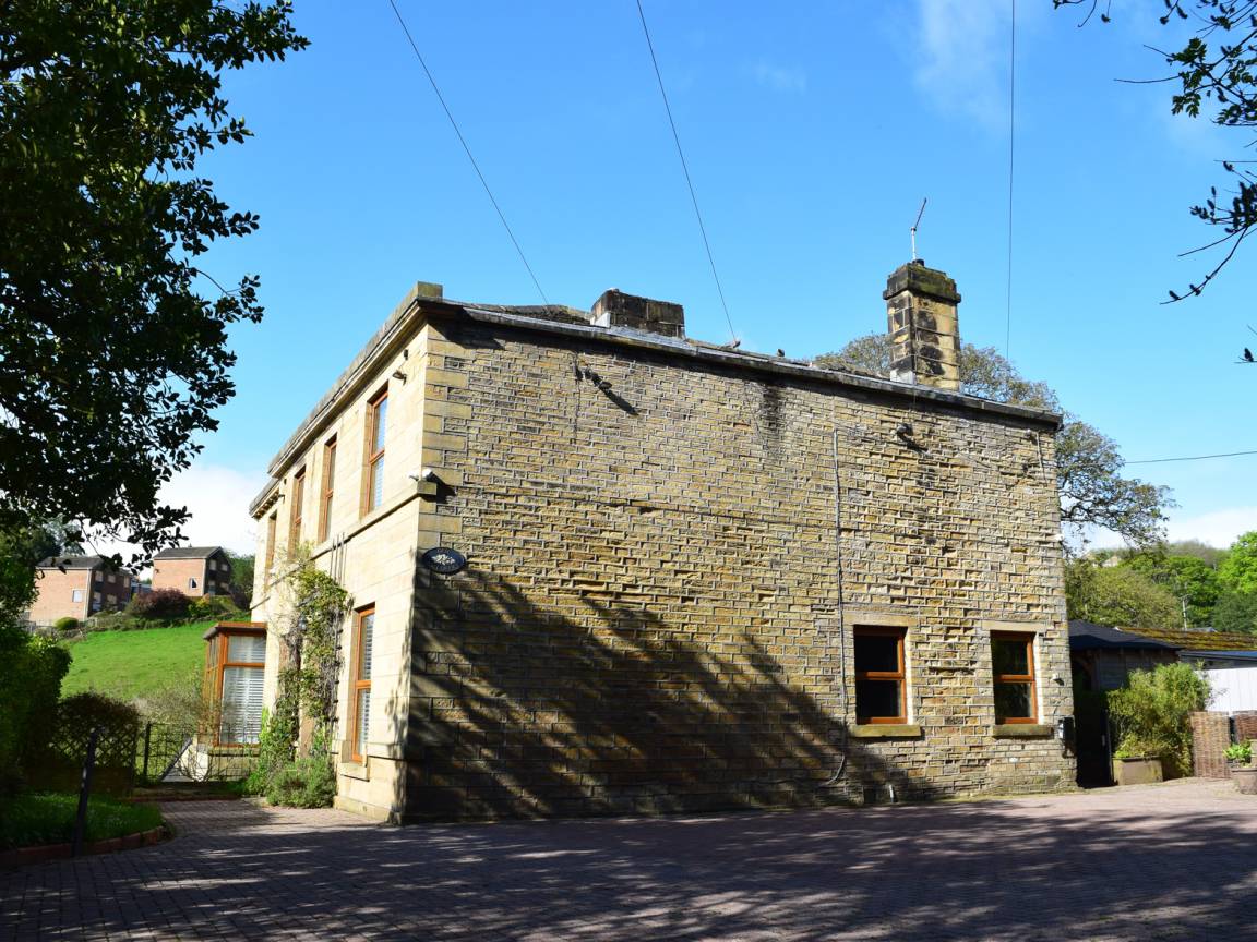 190 M² Cottage ∙ 7 Bedrooms ∙ 15 Guests - Holmfirth