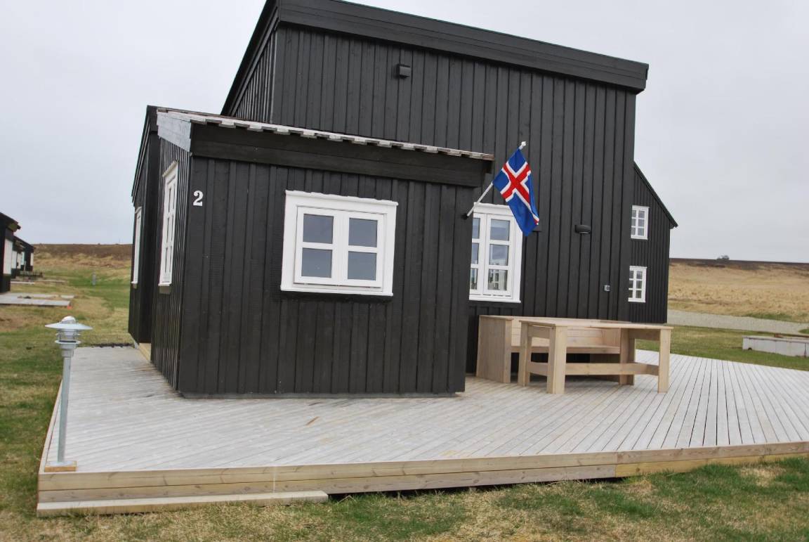 70 M² House ∙ 2 Bedrooms ∙ 3 Guests - Greenland