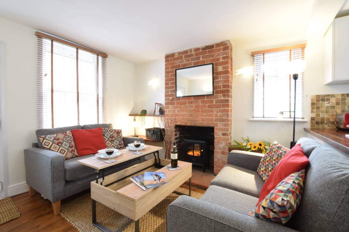 90 M² Cottage ∙ 1 Bedroom ∙ 2 Guests - Woodbridge, UK