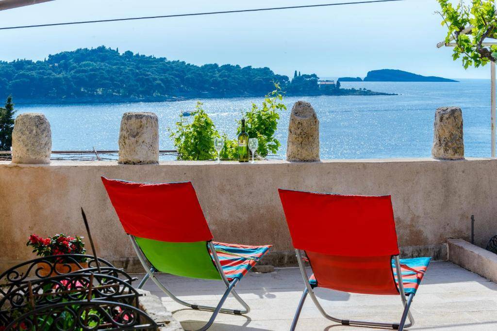 120 M² House ∙ 2 Bedrooms ∙ 5 Guests - Cavtat