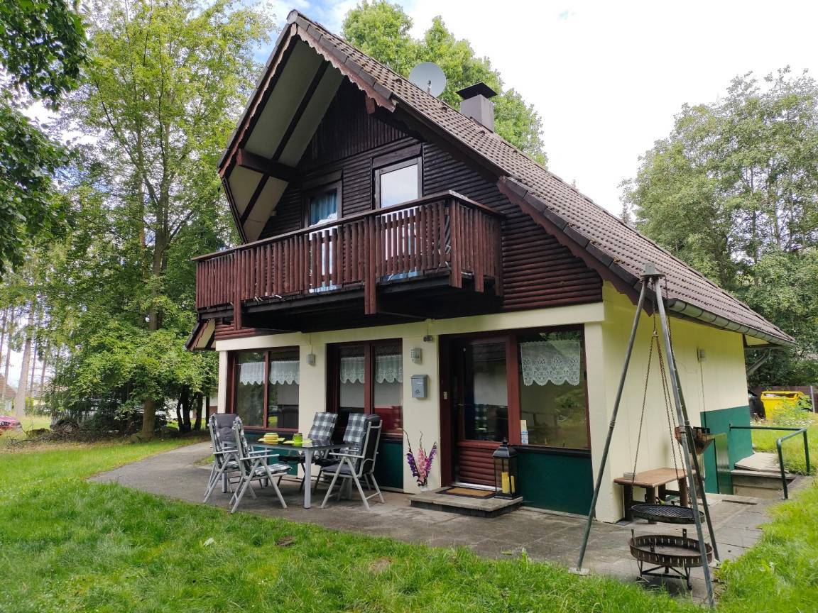 75 M² Ferienhaus ∙ 3 Schlafzimmer ∙ 6 Gäste - Frielendorf