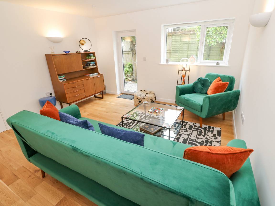 105 M² Cottage ∙ 2 Bedrooms ∙ 4 Guests - Falmouth