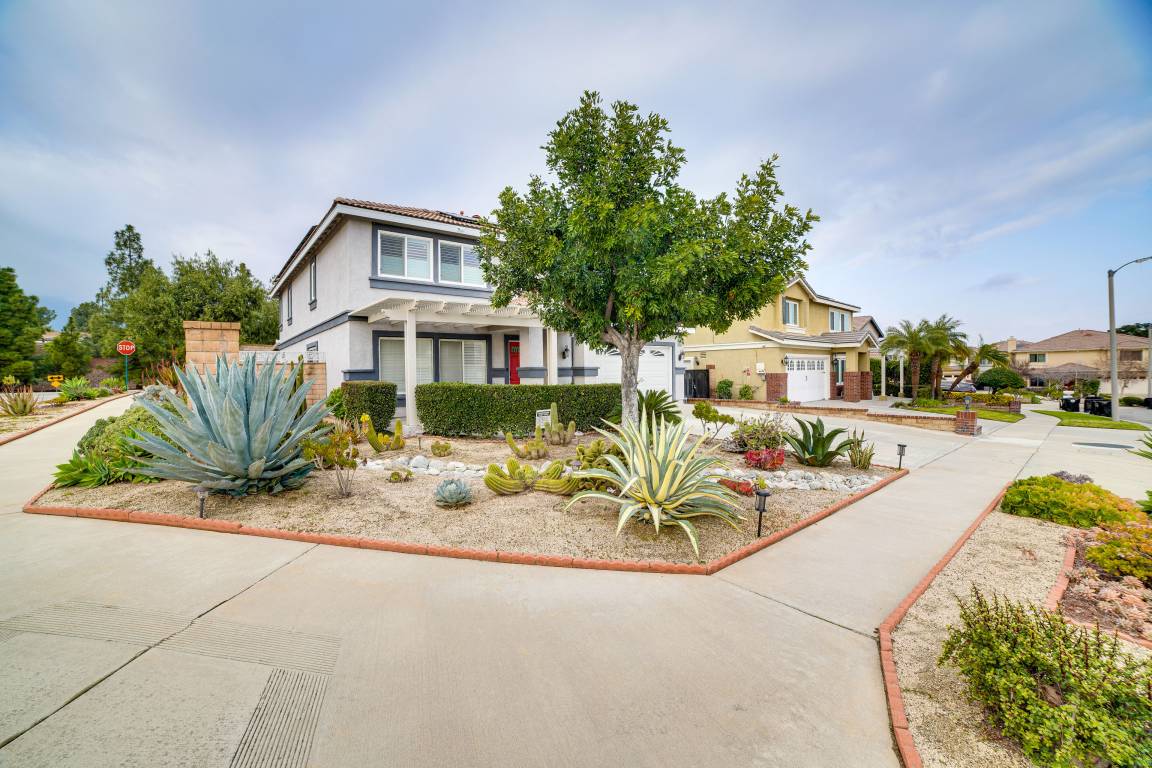 288 M² House ∙ 4 Bedrooms ∙ 12 Guests - Rancho Cucamonga, CA