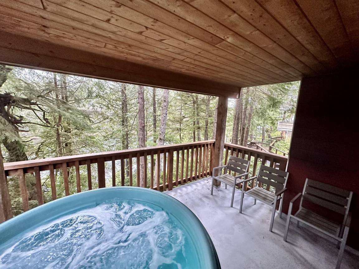 88 M² Cottage ∙ 2 Bedrooms ∙ 4 Guests - Ucluelet