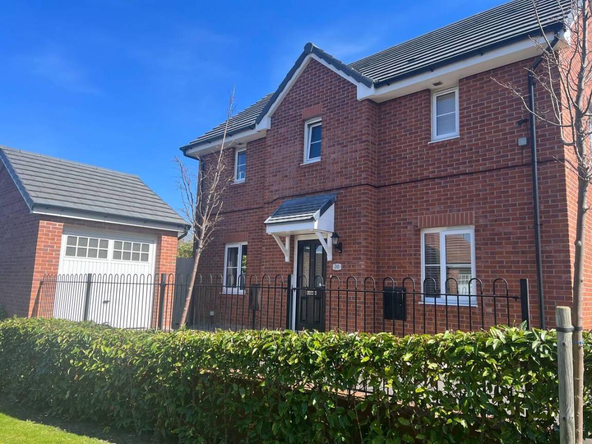 170 M² House ∙ 3 Bedrooms ∙ 6 Guests - Wirral
