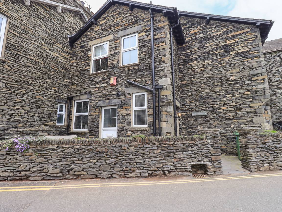 130 M² Cottage ∙ 3 Bedrooms ∙ 5 Guests - Bowness-on-Windermere