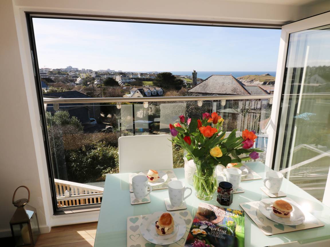 130 M² Cottage ∙ 3 Bedrooms ∙ 6 Guests - Newquay