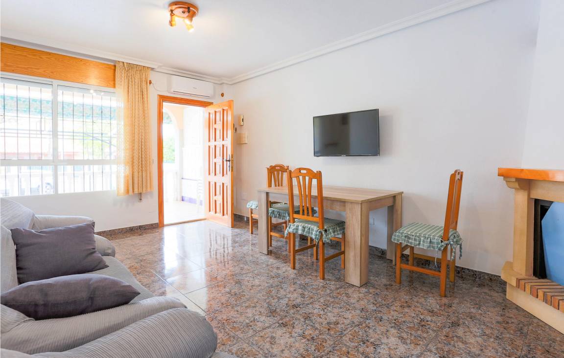 120 M² House ∙ 4 Bedrooms ∙ 8 Guests - Los Alcázares