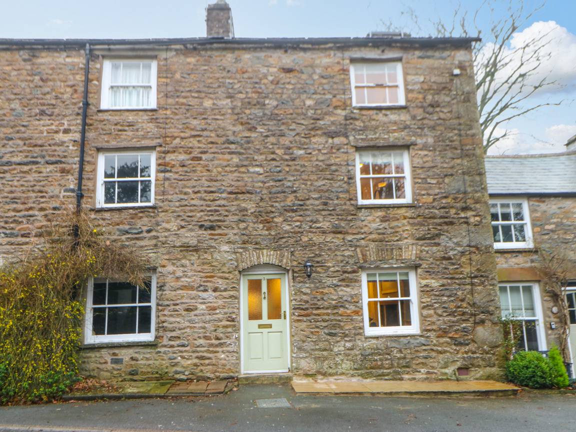130 M² Cottage ∙ 3 Bedrooms ∙ 6 Guests - Sedbergh