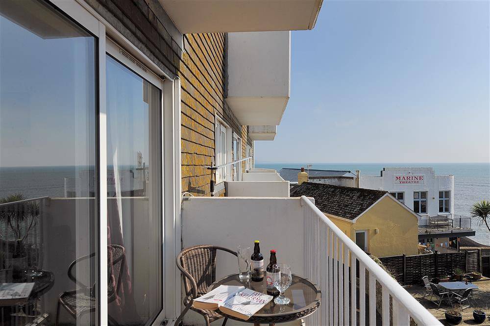 130 M² Cottage ∙ 3 Bedrooms ∙ 6 Guests - Lyme Regis