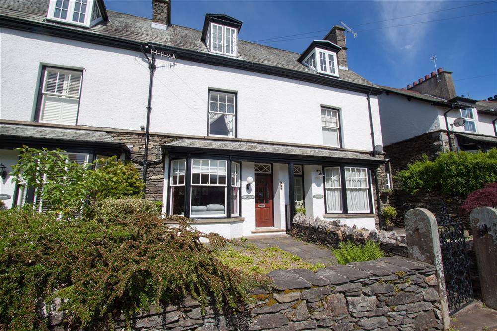 105 M² Cottage ∙ 2 Bedrooms ∙ 4 Guests - Bowness-on-Windermere