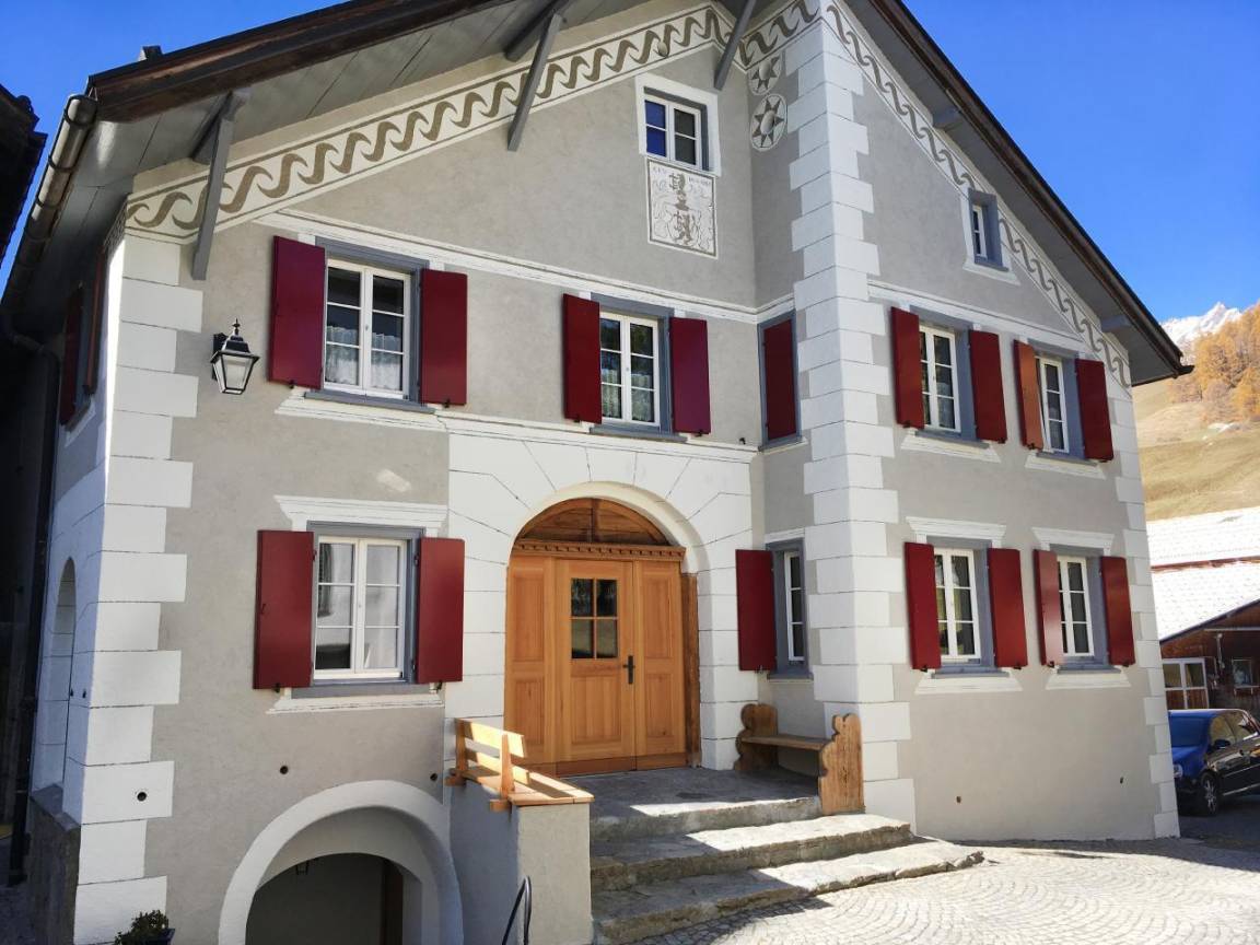 190 M² Appartement ∙ 6 Chambres ∙ 12 Personnes - Scuol