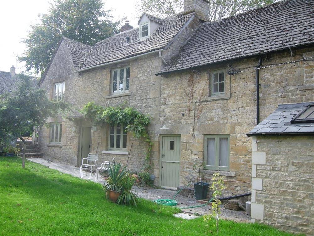 130 M² Cottage ∙ 3 Bedrooms ∙ 4 Guests - Oxfordshire