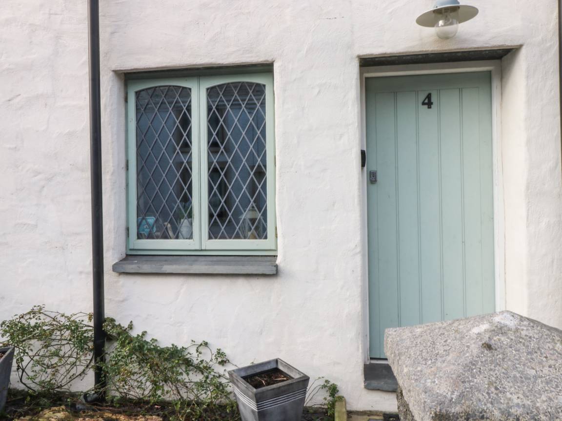 105 M² Cottage ∙ 2 Bedrooms ∙ 4 Guests - Carmarthenshire