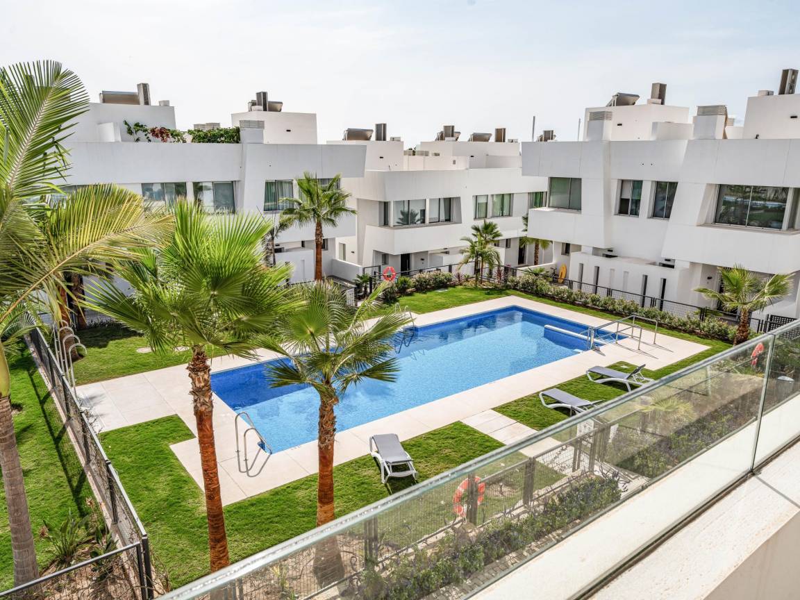 250 M² Cottage ∙ 4 Bedrooms ∙ 8 Guests - Marbella