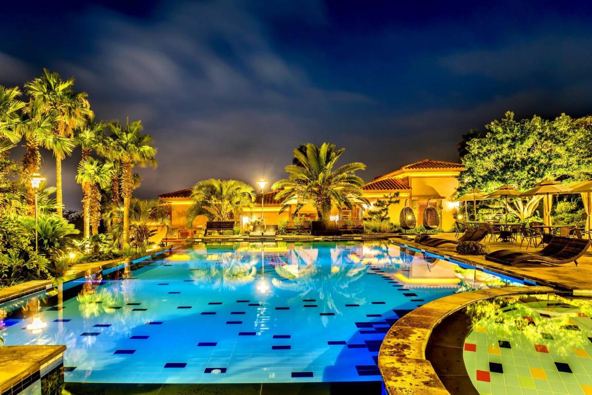 4つ星ホテル ∙ Palm Valley Pool Villa Resort - 済州