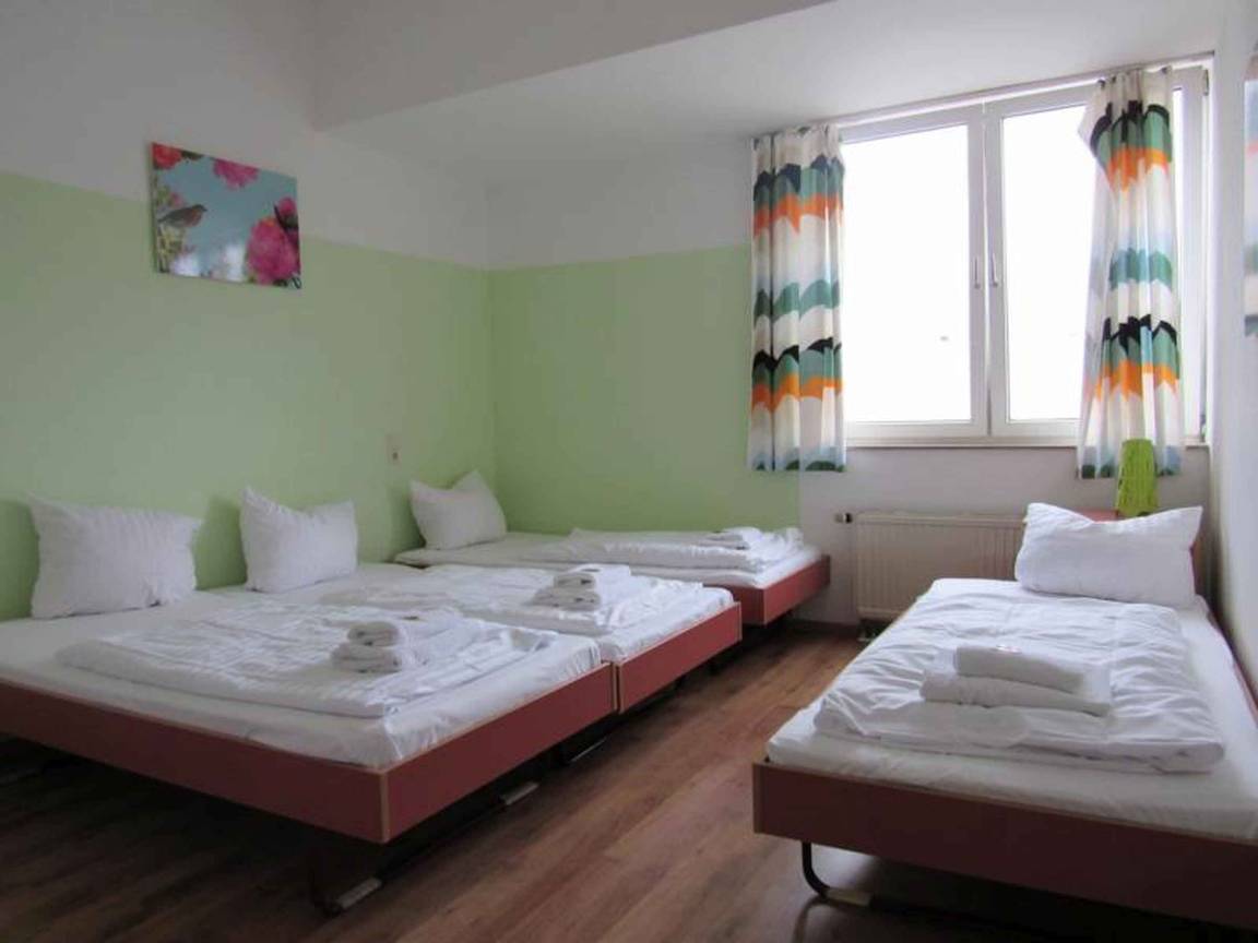 Hostel ∙ 1 Bedroom ∙ 4 Guests - Freiburg