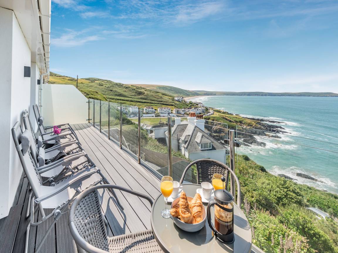Cottage ∙ 4 Bedrooms ∙ 8 Guests - Woolacombe