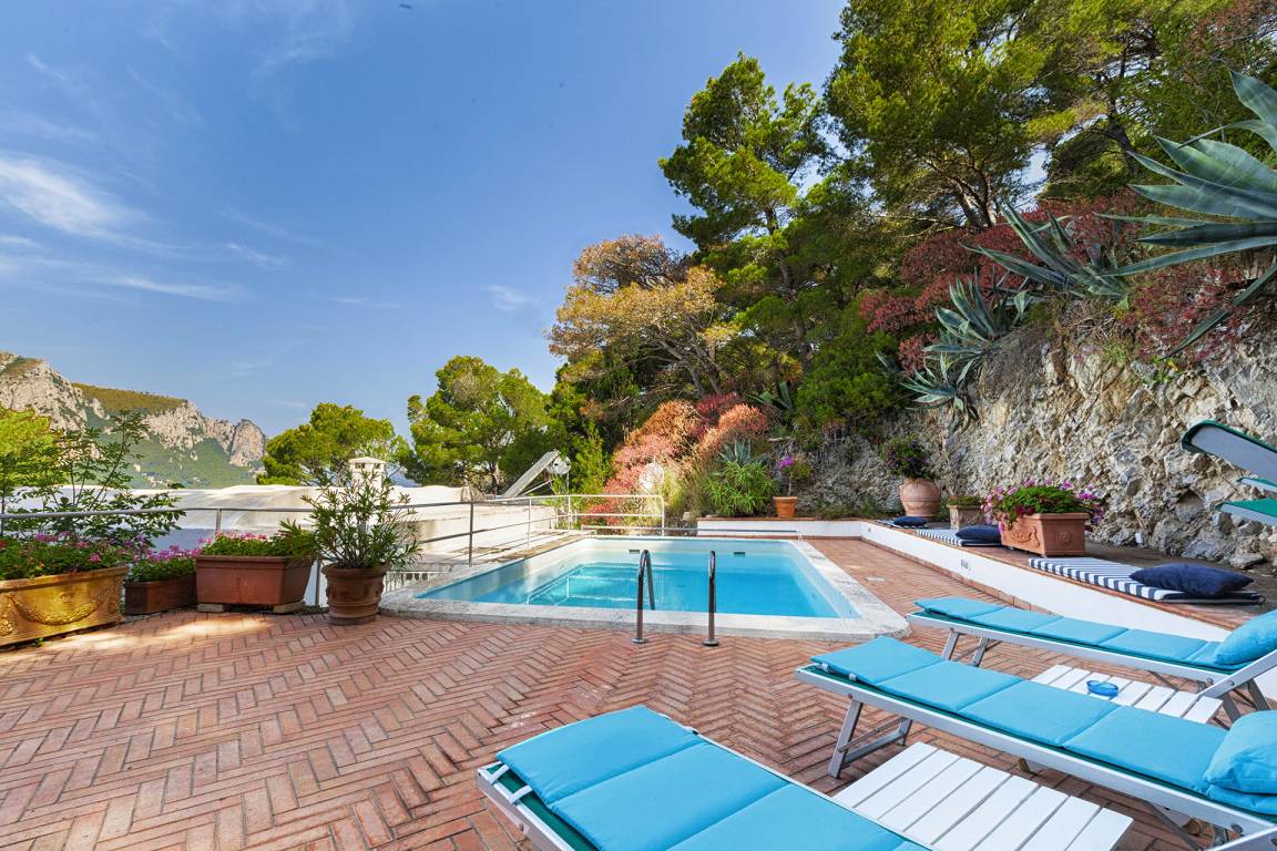 130 M² Villa ∙ 4 Habitaciones ∙ 12 Personas - Isla de Capri