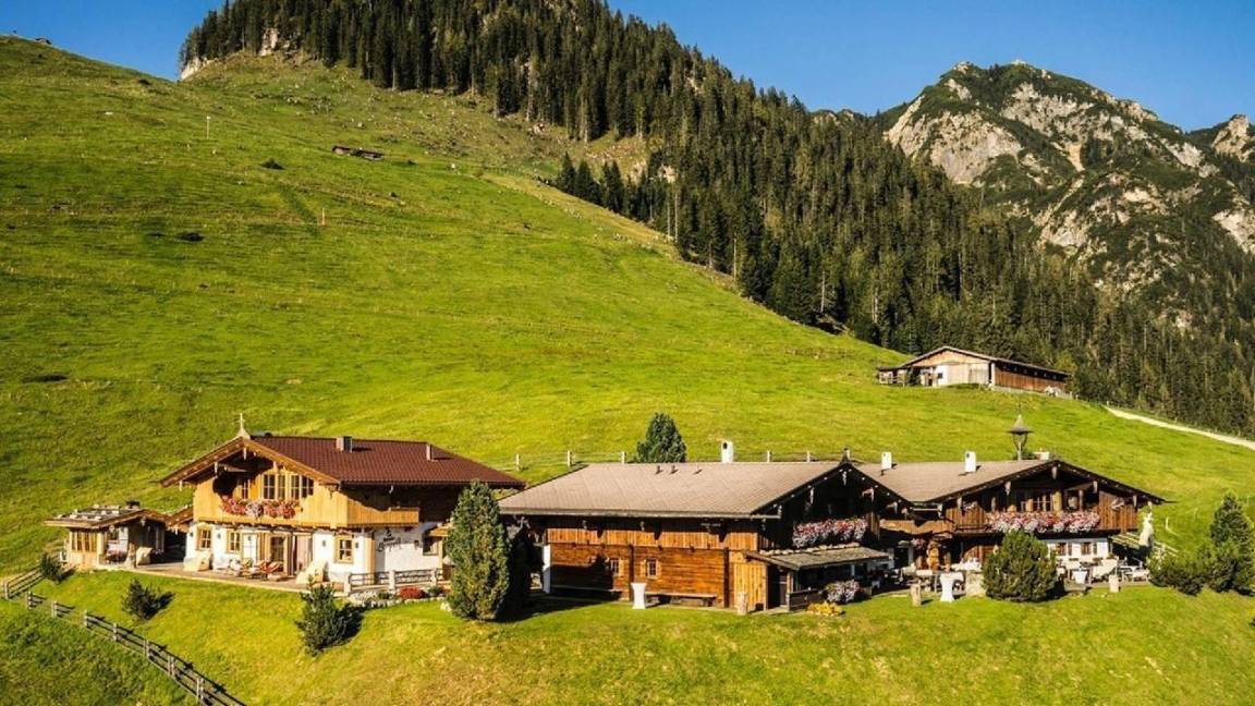 580 M² House ∙ 10 Bedrooms ∙ 20 Guests - Alpbach