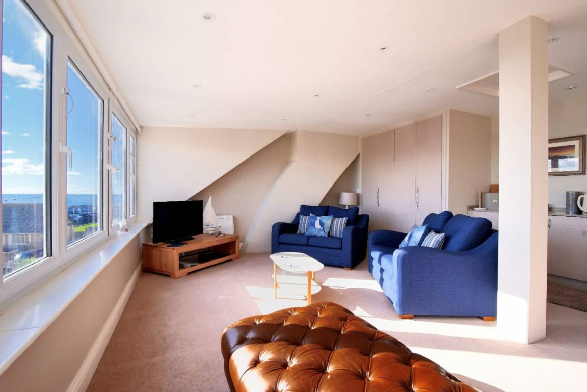 145 M² Cottage ∙ 4 Bedrooms ∙ 8 Guests - Lyme Regis