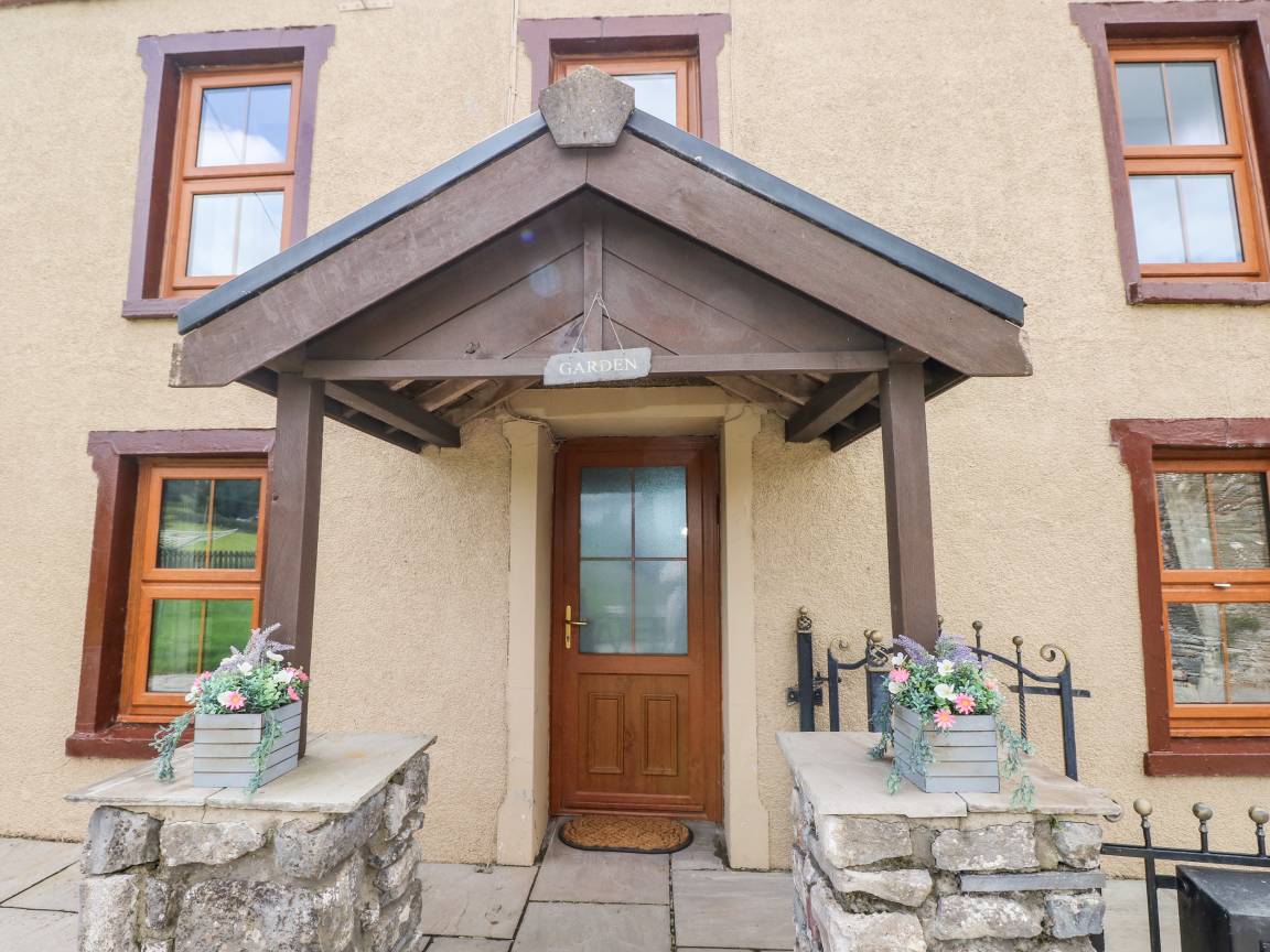 145 M² Cottage ∙ 4 Bedrooms ∙ 8 Guests - Carmarthenshire