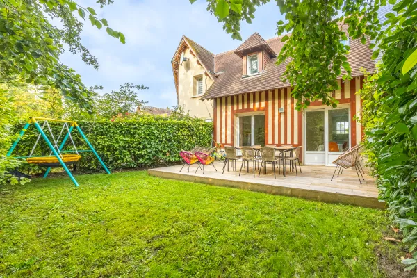 Belle Maison Avec Jardin Et Piscine Commune - Deauville - Welkeys - ドーヴィル