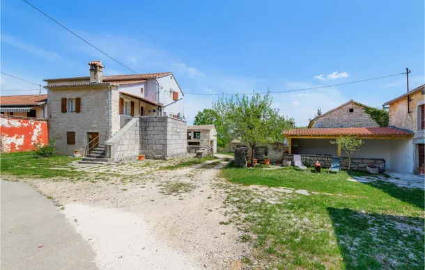 Nice Home In Pazin With 1 Bedrooms And Wifi - Pazin