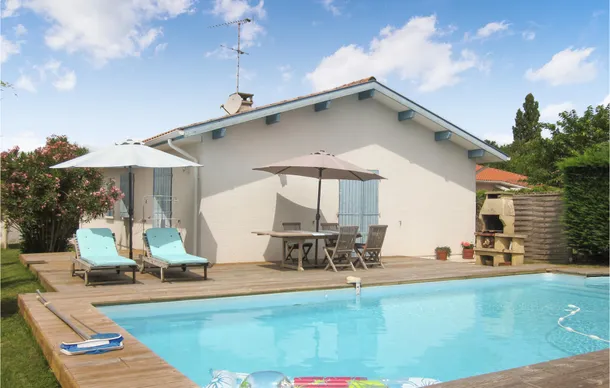Stunning Home In Seyresse With Outdoor Swimming Pool, Wifi And 3 Bedrooms - Dax