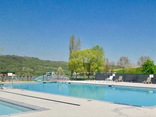 Camping La Tuilerie - Moselle