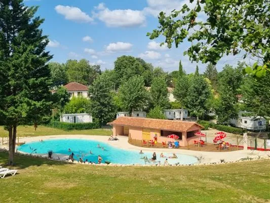 Camping Domaine Le Pardaillan - Club - Gers