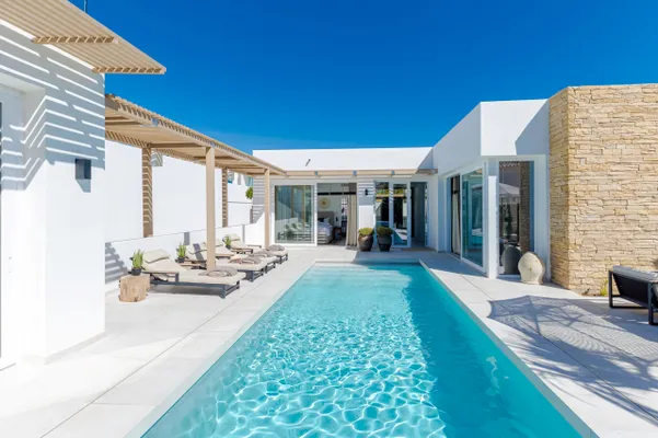 410679 - Unique Luxurious Villa With Heated Pool - Sitio de Calahonda